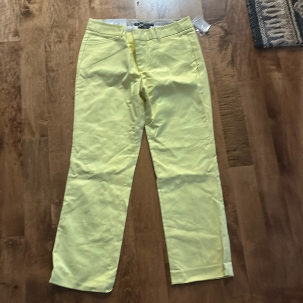 Yellow new with tag gap straight leg size 6